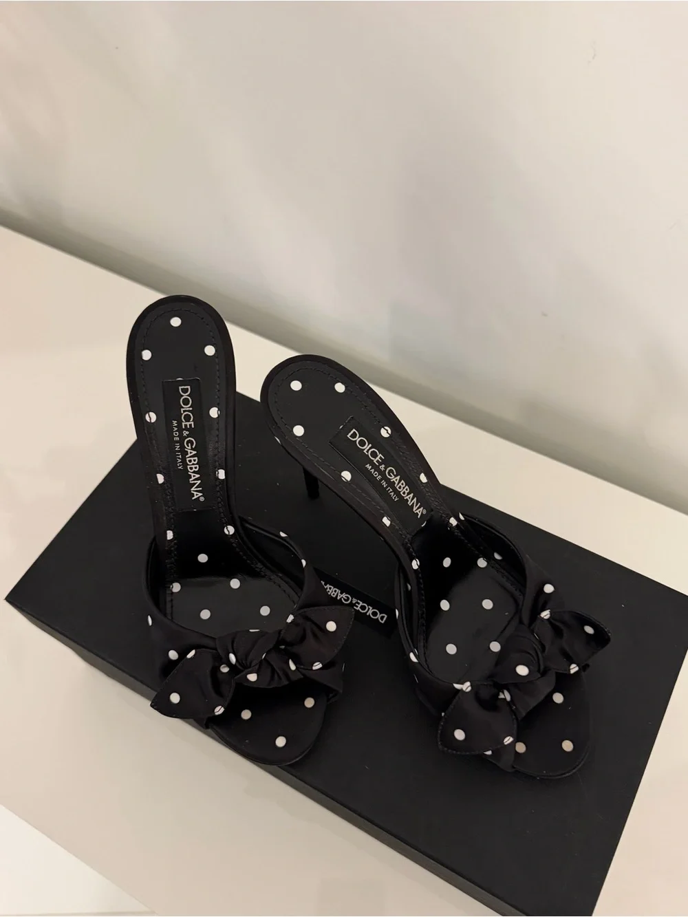 Dolce & Gabbana Black Polka Dot Bow Mules - Picture 2 of 9